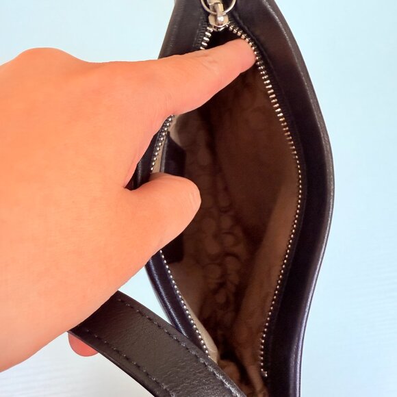 Vintage COACH Soft Black Leather Demi Shoulder Bag - Picture 4 of 8